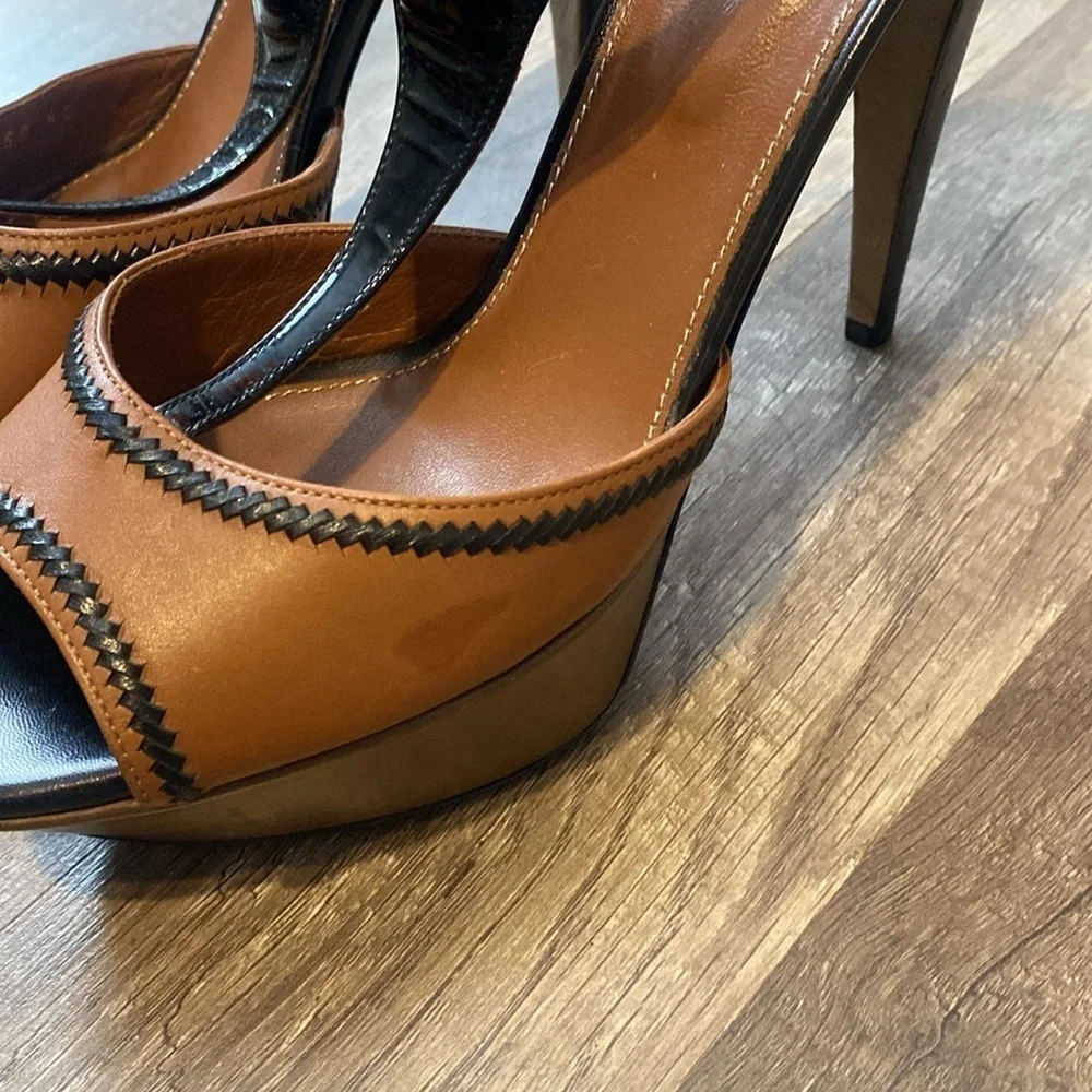 Sergio Rossi  Leather sandals